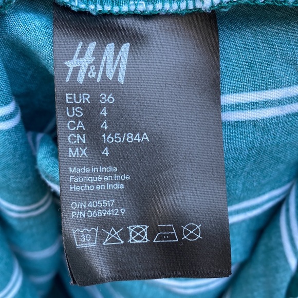 H&M Divided Striped V-neck Blouse Top - Picture 9 of 10